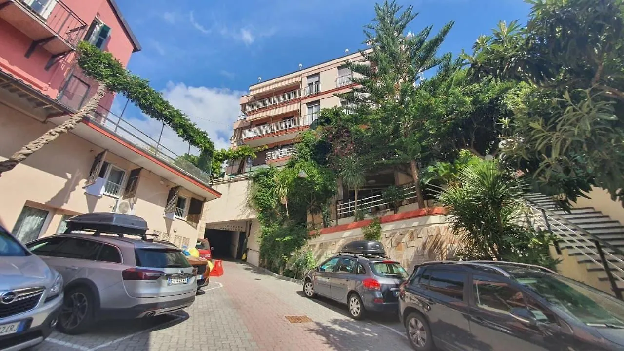 Residence Olivotti Finale Ligure 3*,